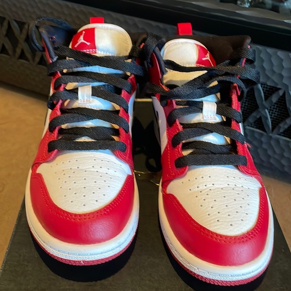 Jordan Other - Jordan 1 Mid “Red/Black/White” 2Y